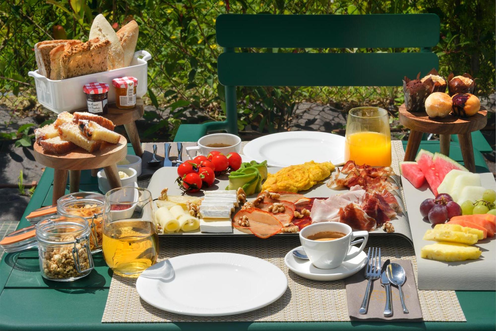 Hotel Tres Reyes San Sebastián Dış mekan fotoğraf
